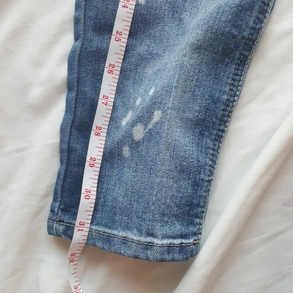 Distressed bleached jeans - Picture 5 of 7